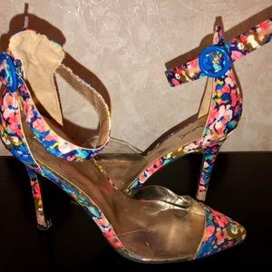High heels 👠 floral qupid